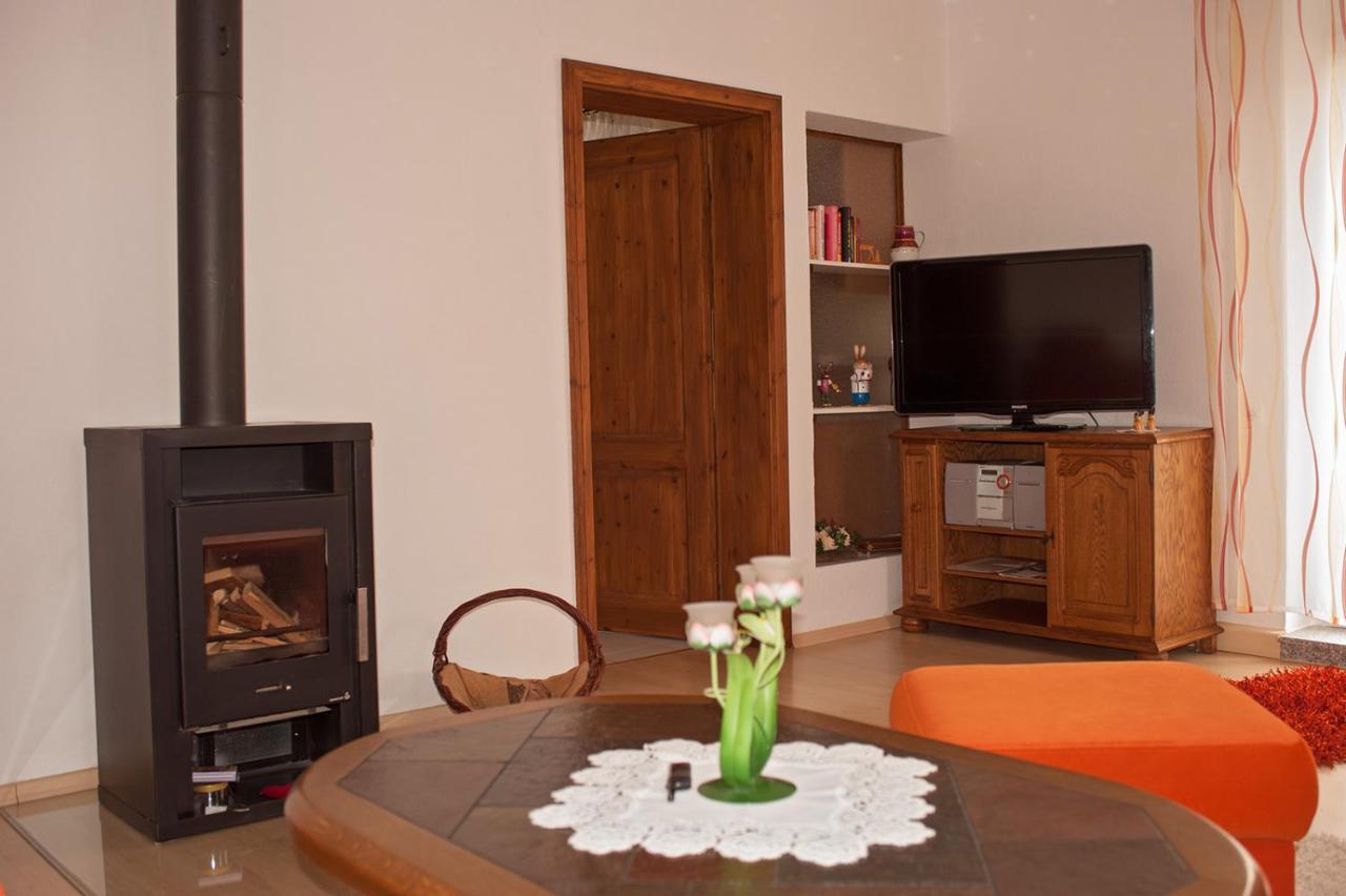 Ferienwohnung Im Erzgebirge In Gelenau Bagian luar foto